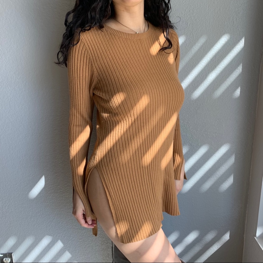 Light brown sweater! ☀️
